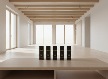 You will never get this FACTORY direct for $28.00, buy now!!!!! 4C1 Praline LAURA MERCIER Real Flawless Weightless Perfecting Foundation