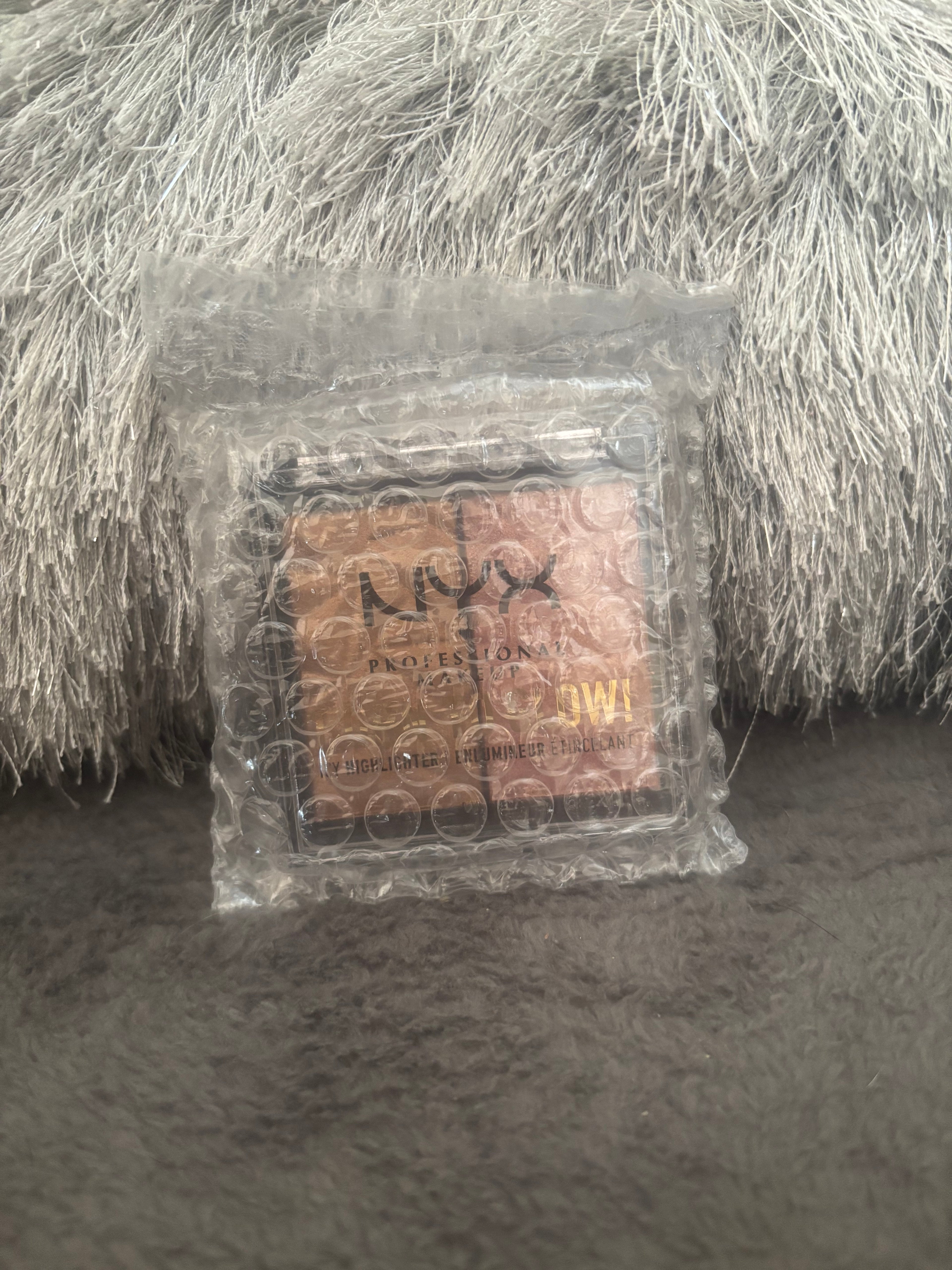 NYX Born to Glow Icy Highlighter Duo - Bout the Bronze